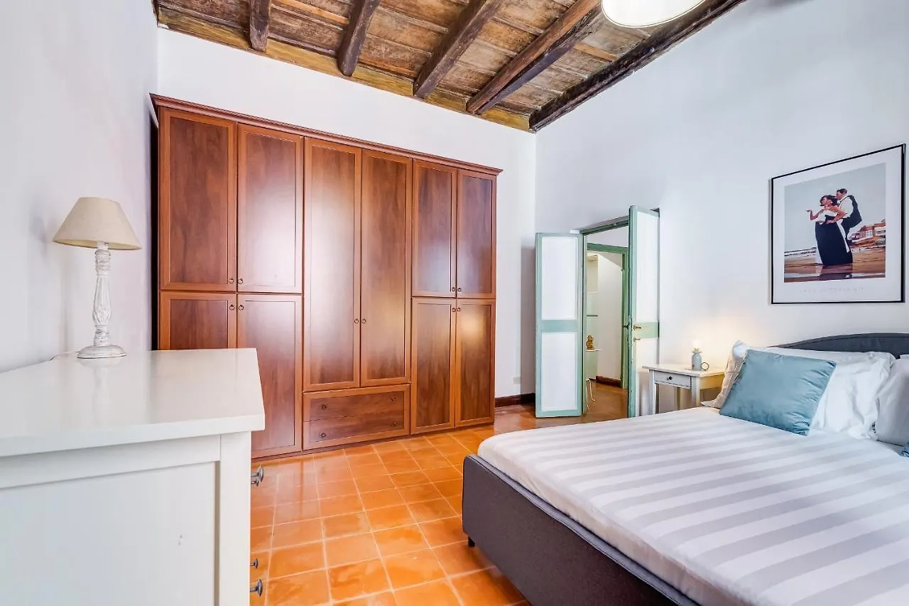 Romantic Pantheon Lovely&Quiet Апартаменты Рим